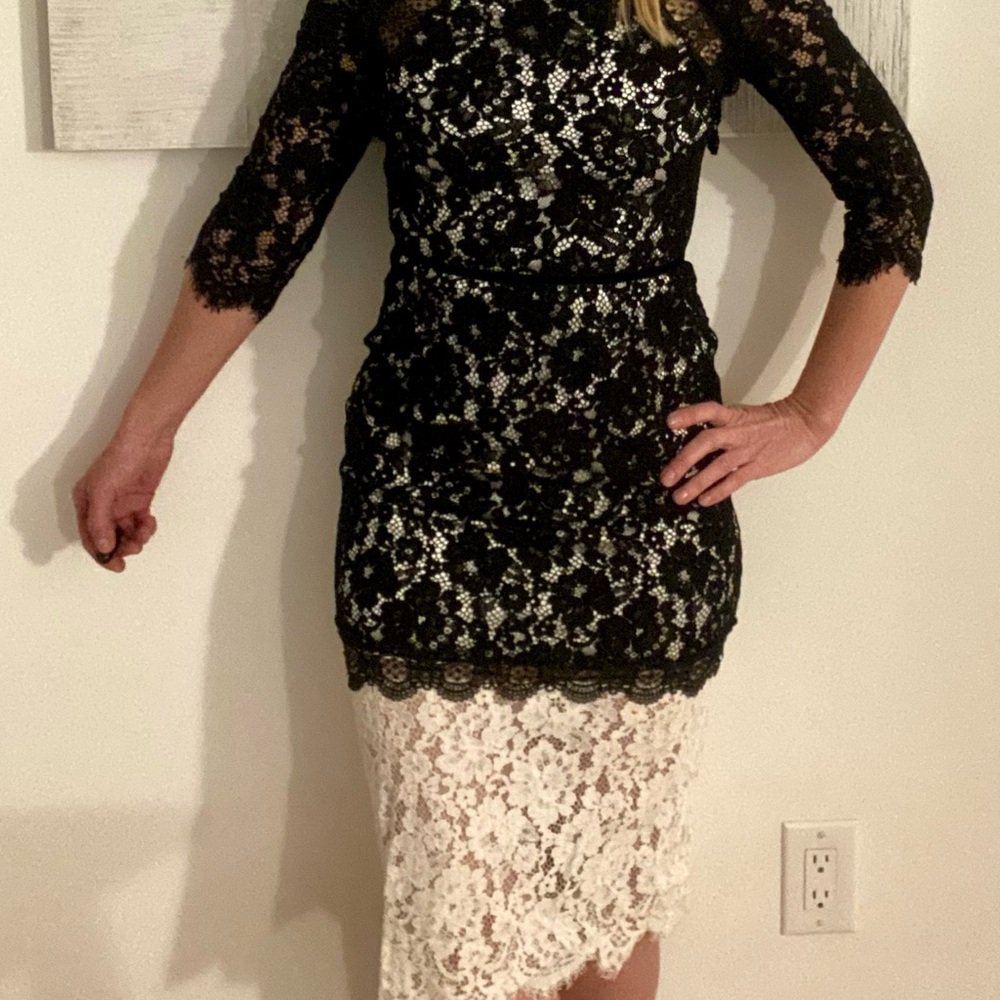 Stunning Elegant Black and White Lace Dress size 2